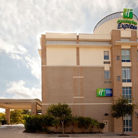 Holiday Inn Express Hotel & Suites San Antonio - Rivercenter Area By Ihg Exteriör bild