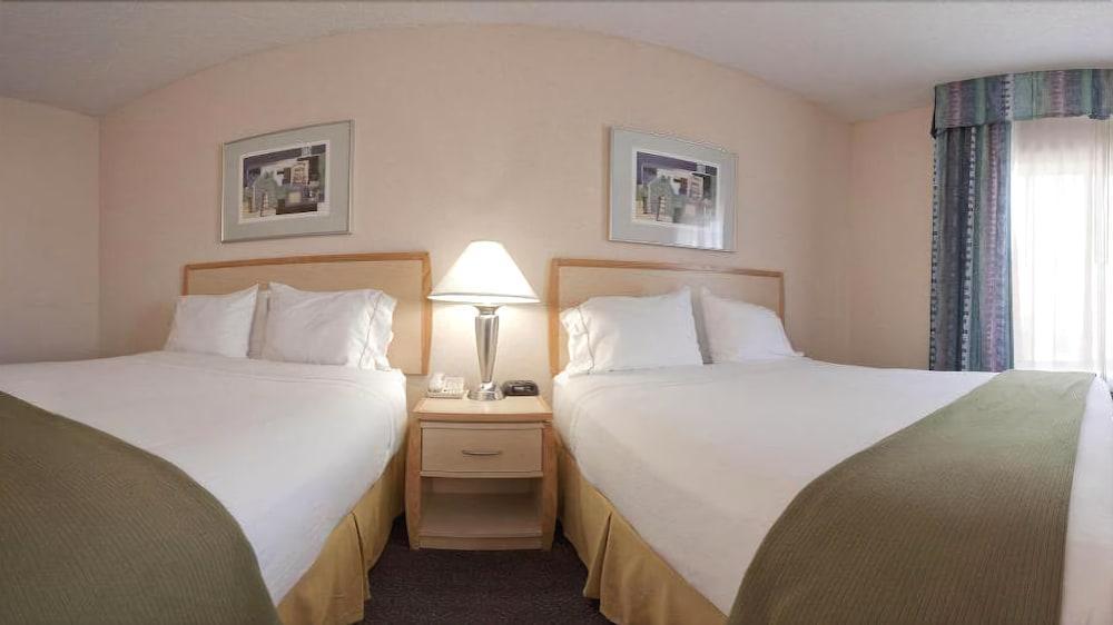 Holiday Inn Express Hotel & Suites San Antonio - Rivercenter Area By Ihg Exteriör bild