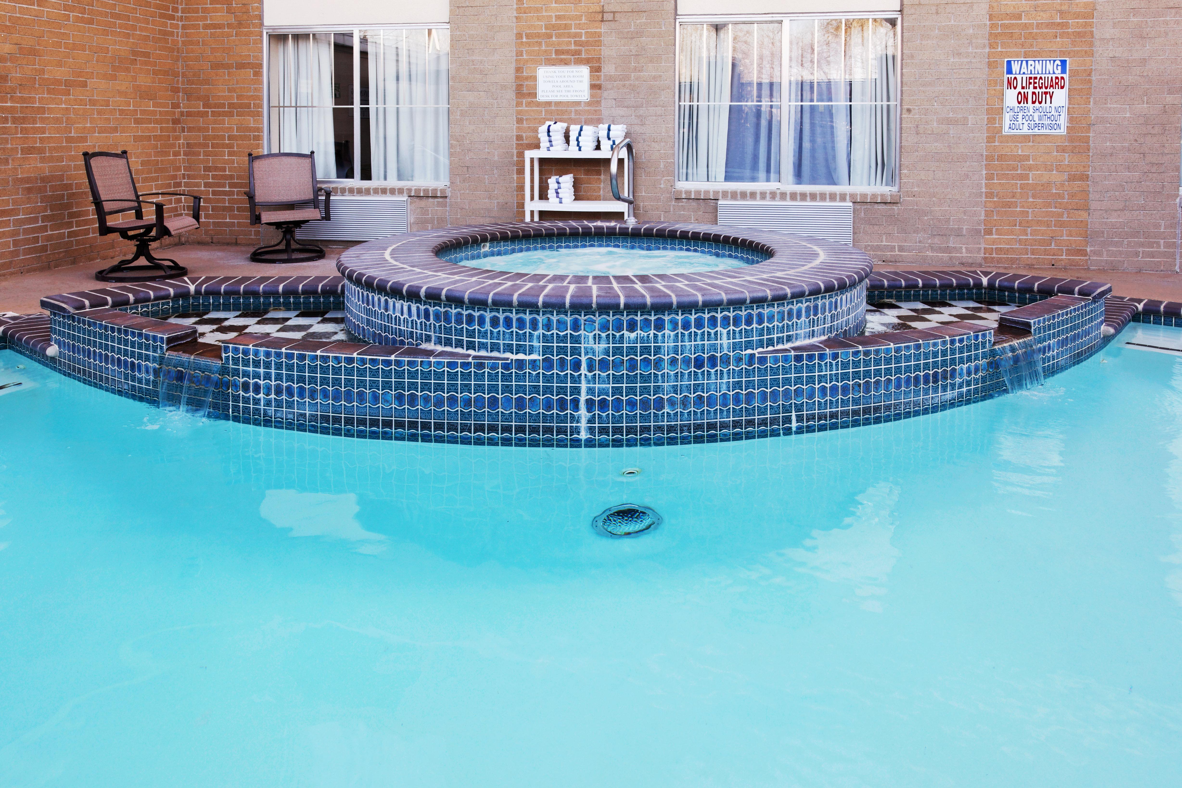 Holiday Inn Express Hotel & Suites San Antonio - Rivercenter Area By Ihg Exteriör bild