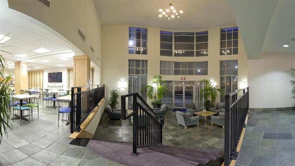 Holiday Inn Express Hotel & Suites San Antonio - Rivercenter Area By Ihg Exteriör bild